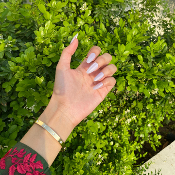 Romantic Cool Almond Shaped Fake Nails Set | Seybella
